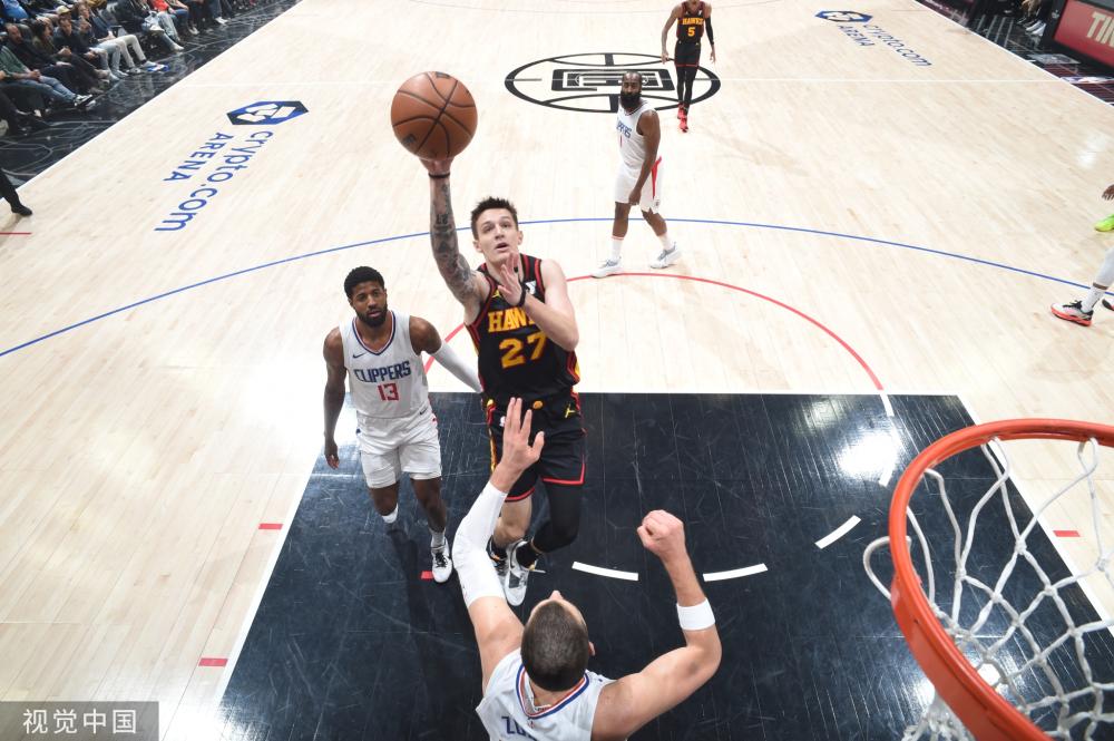 凳上度过黄 凳上度过黄